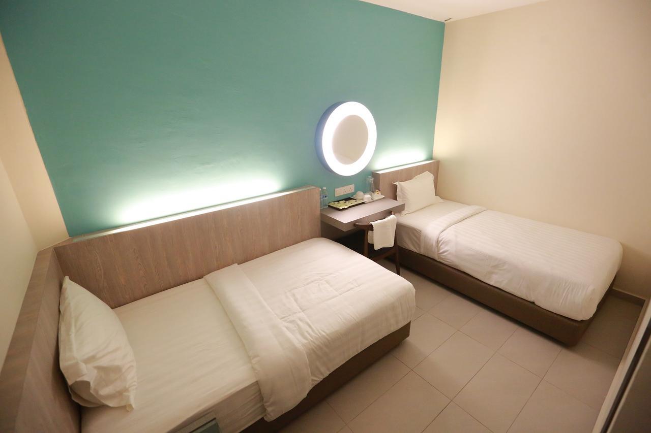 Pantai Regal Boutique Hotel Kuantan Extérieur photo