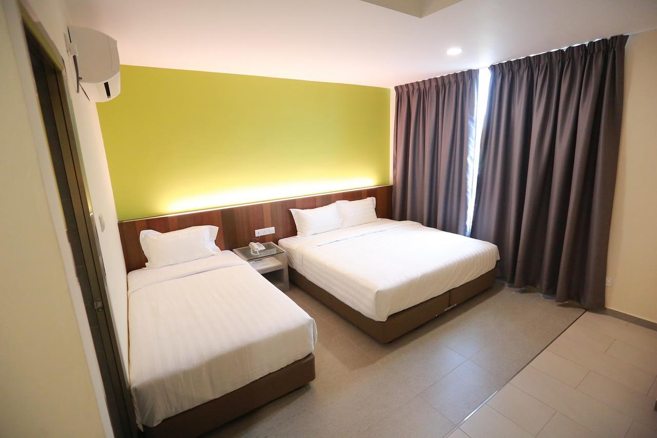 Pantai Regal Boutique Hotel Kuantan Extérieur photo
