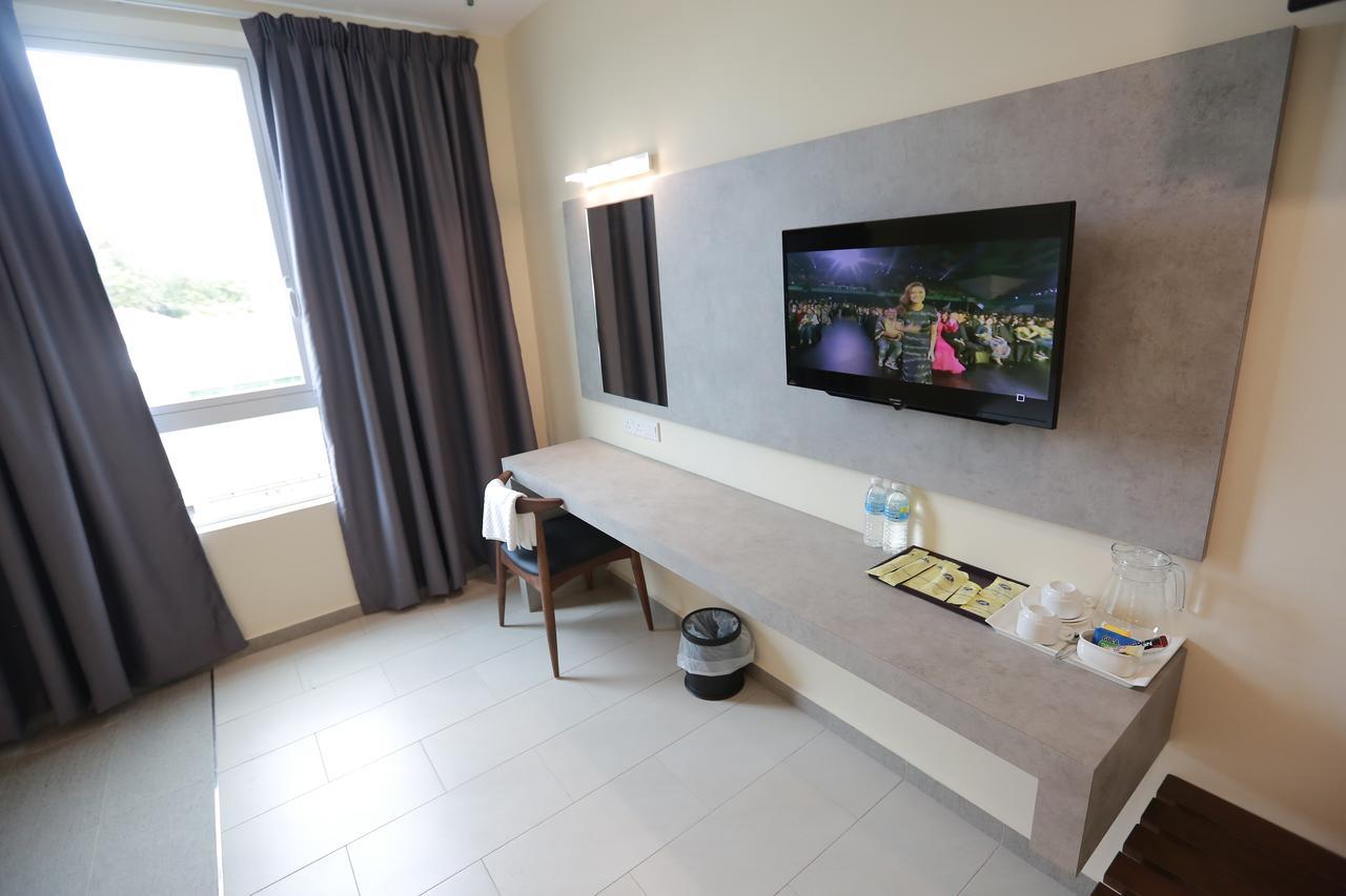 Pantai Regal Boutique Hotel Kuantan Extérieur photo